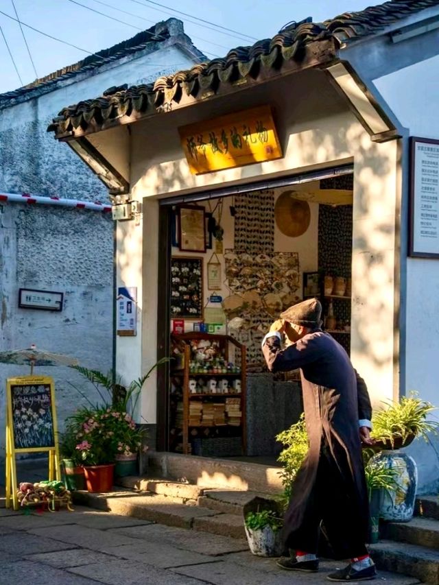 Discover the Festive Charm of Anchang Ancient Town