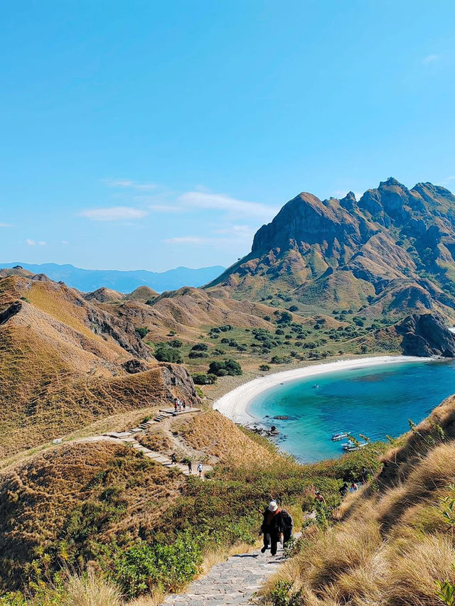 Iconic Beautiful Natural Hidden Gem @ Labuan Bajo