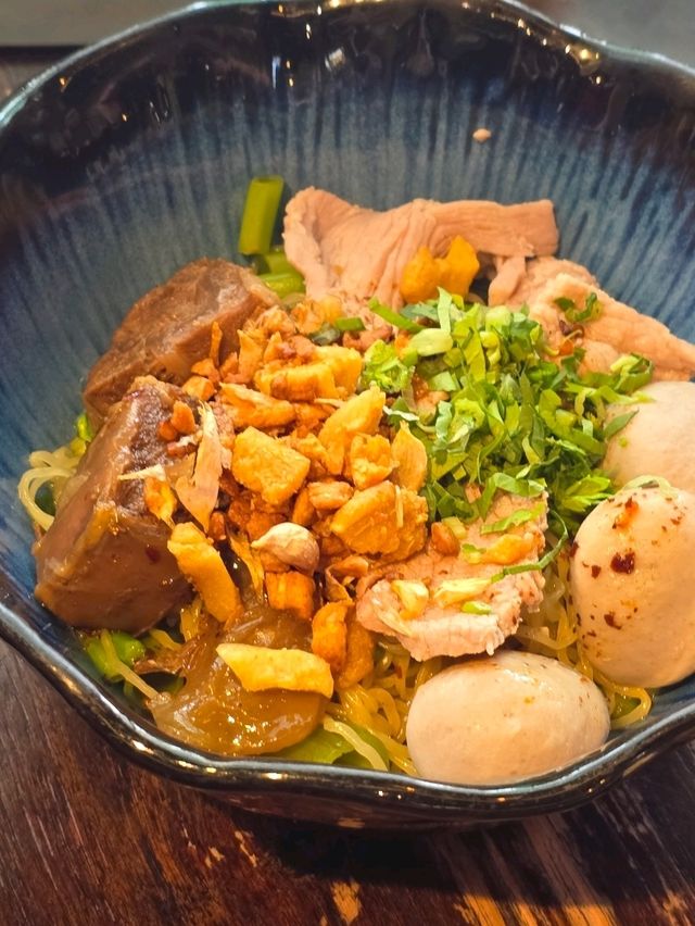 ก๋วยเตี๋ยวเรือทองสมิทธิ์