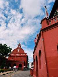 A Step Back in Time at The Stadthuys & Dutch Square ⛪