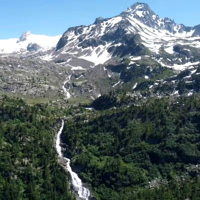 Rutor Waterfalls - Hiking trail in Valle d'Aosta