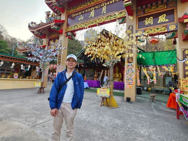 เขาวงพระจันทร์ ลพบุรี กับบันไดสุดโหดที่สายบุญ
