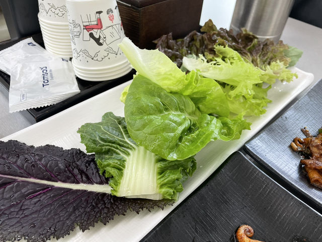 쌈밥을 좋아한다면 윤훈식 농가쌈밥으로 가세요