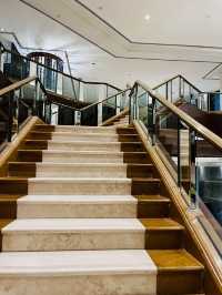 “Intercontinental KL: Luxury & Top-Tier Amenities in the Heart of the City”