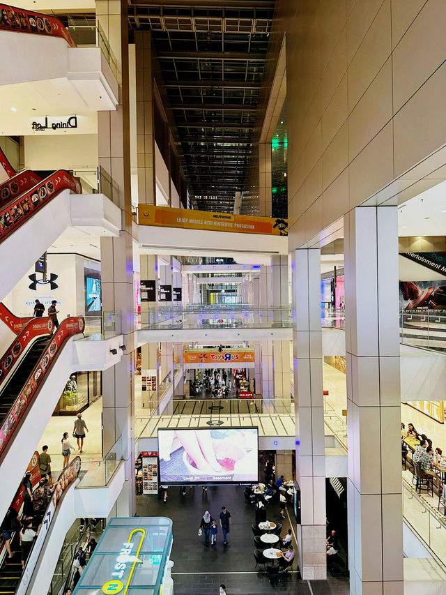 Seamless City Stroll: Pavilion KL Connection