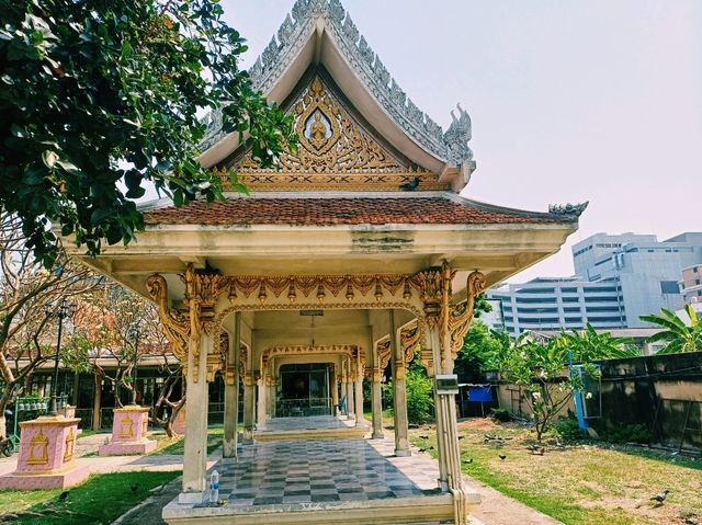 泰國曼谷湄南河畔皇家古跡寺廟大型商場一日遊行程，適合打卡拍照📸休閒逛街