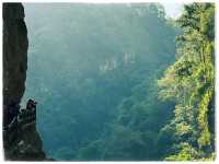 Chongqing Unveiled: From Ancient Rock Carvings to Nature’s Grand Masterpieces