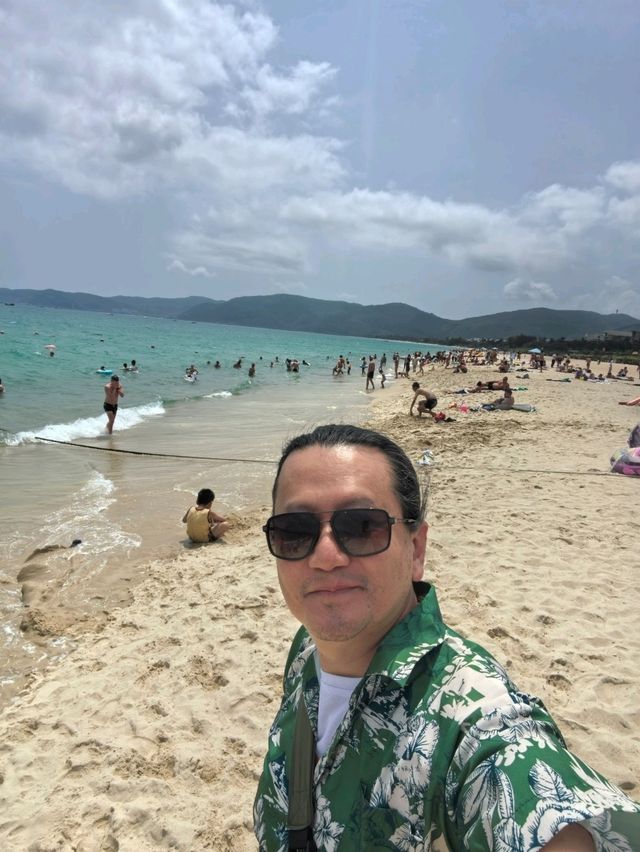 Yalong Beach – Sanya’s Tropical Paradise