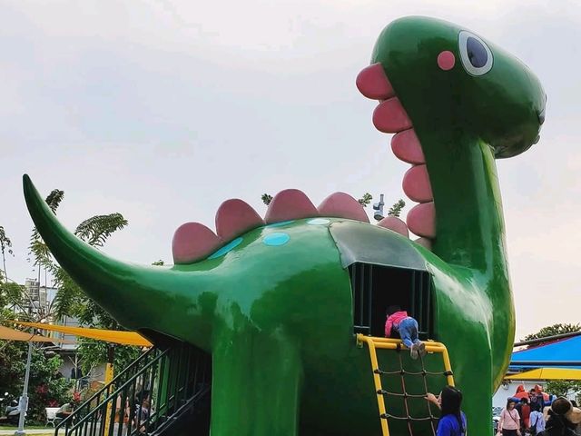 屏東-勝利動物溜滑梯公園，超級可愛