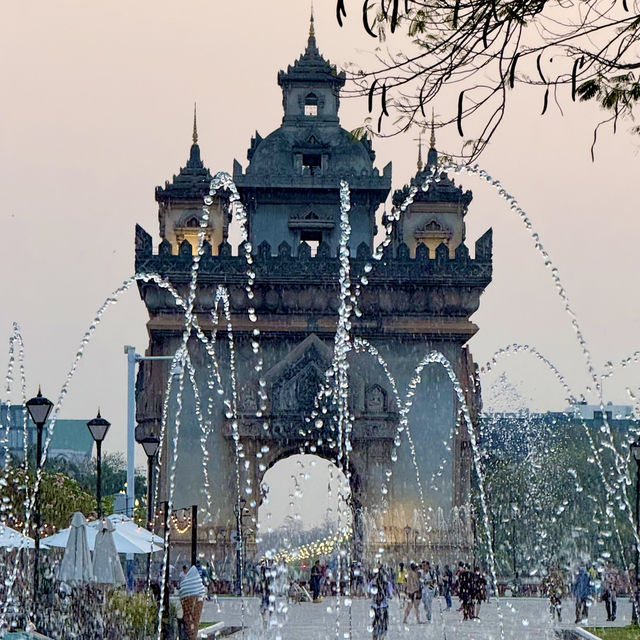 Patuxai: A Vientiane Icon - Sunset Jogs and Water Wonders