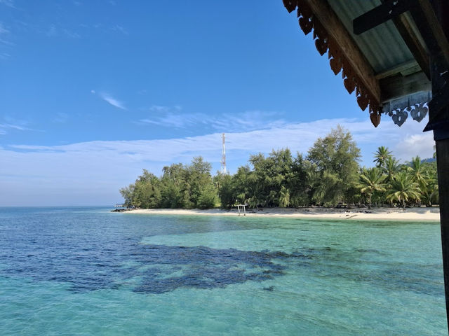 Pulau Besar: Where Pirate Legends & Secluded Beaches Collide" 🏝️⚓