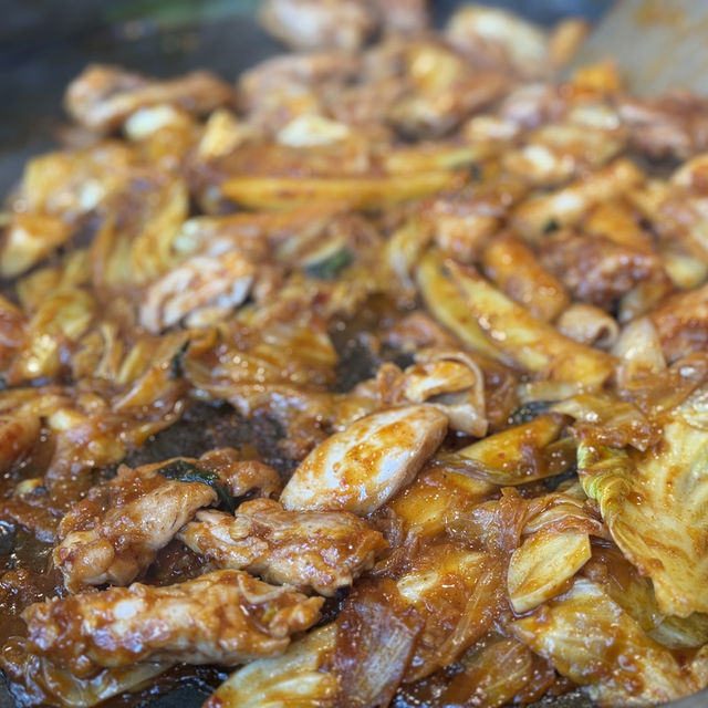 춘천 닭갈비 맛집 항아리닭갈비춘천본점