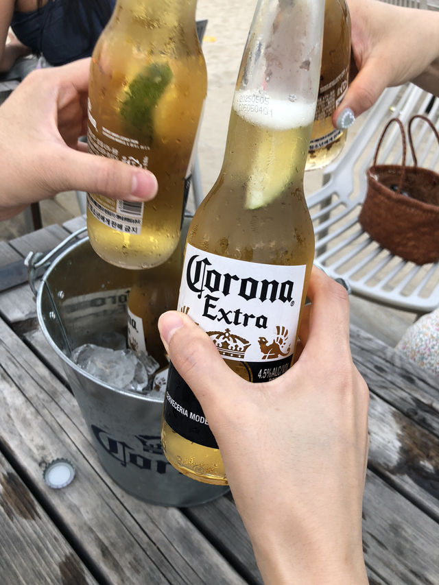 🏖️ 이국적인 분위기를 즐길 수 있는 곳, 서피비치