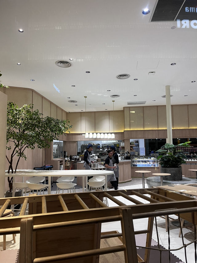 “Chef Kecik Boulangerie: Where Artisanal Bakes Meet Cozy Café Vibes”