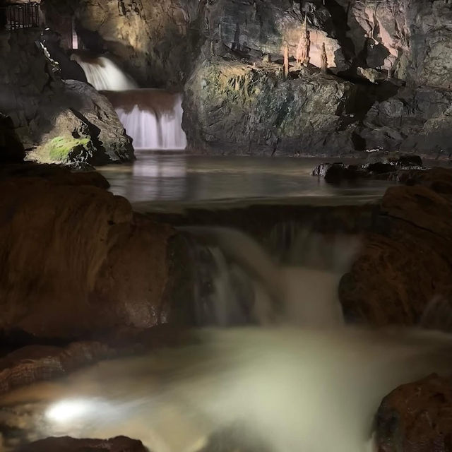 Dragon’s Lair Weekend: St. Beatus Caves & Lake Thun Adventures