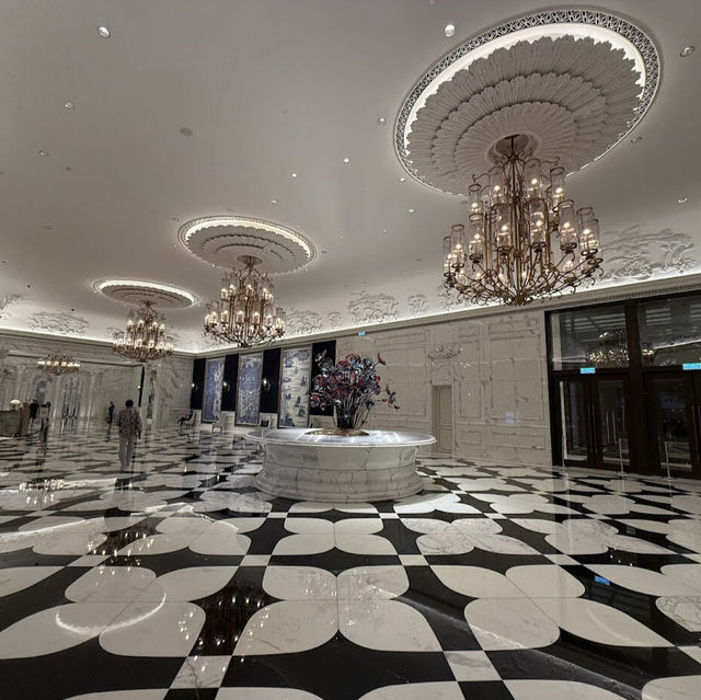 澳門上葡京 (Àomén Shàng Pújīng) - Grand Lisboa Palace Macau