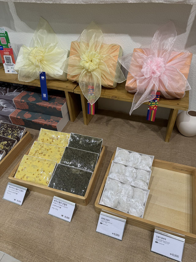【韓国旅行】毎朝 店内で手作り！明洞のお餅屋さん