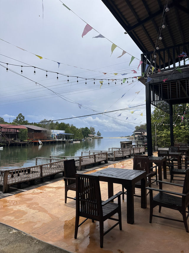 บ้านตาเกลือ ร้านอาหารท้องถิ่นบนเกาะช้าง ✨🐘