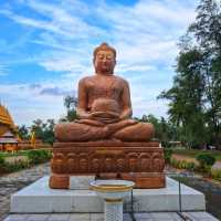ไหว้พระพุทธรัตนมงคลที่หาดทุ่งวัวแล่น