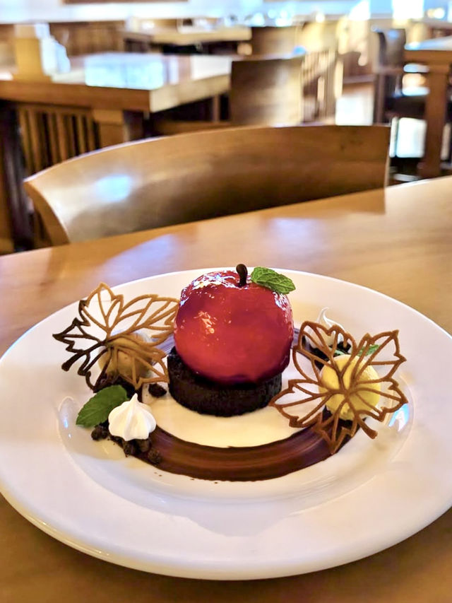 A Peaceful Stroll Through Aizuwakamatsu – Castles & Cake Breaks