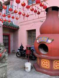 Hiang Thian Siang Ti Temple: A Serene Teochew Treasure in Kuching