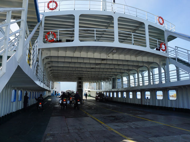 เรือเฟอร์รี่ไปเกาะช้าง ท่าเรืออ่าวธรรมชาติ