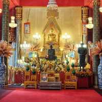 สักการะพระรามัญทรงเครื่องที่วัดโบสถ์