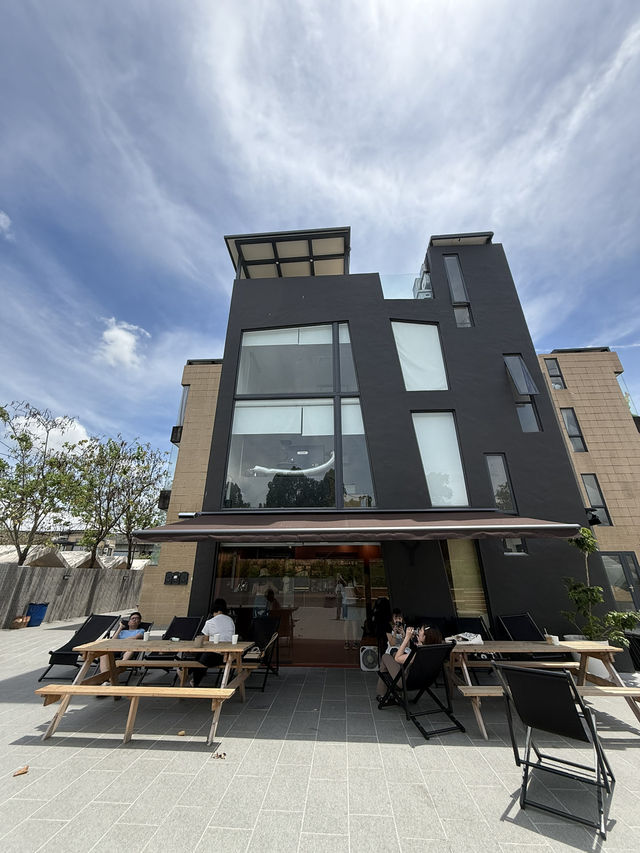 元朗新單橦村屋咖啡店|超大戶外空間寵物友善