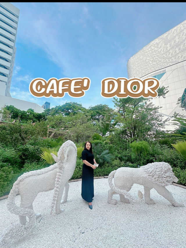 เลิศ หรู อลังการงานสร้าง🍰 คาเฟ่ ดิออร์