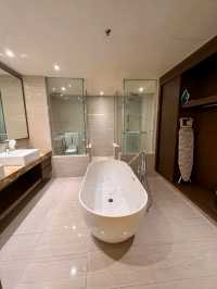 “Bella Vista Waterfront Resort: A Seaside Sanctuary with Panoramic Views in Kuah”