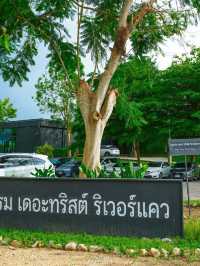ที่พักริมน้ำกาญจนบุรี พักบนแพสุดเก๋ กลางธรรมชาติ