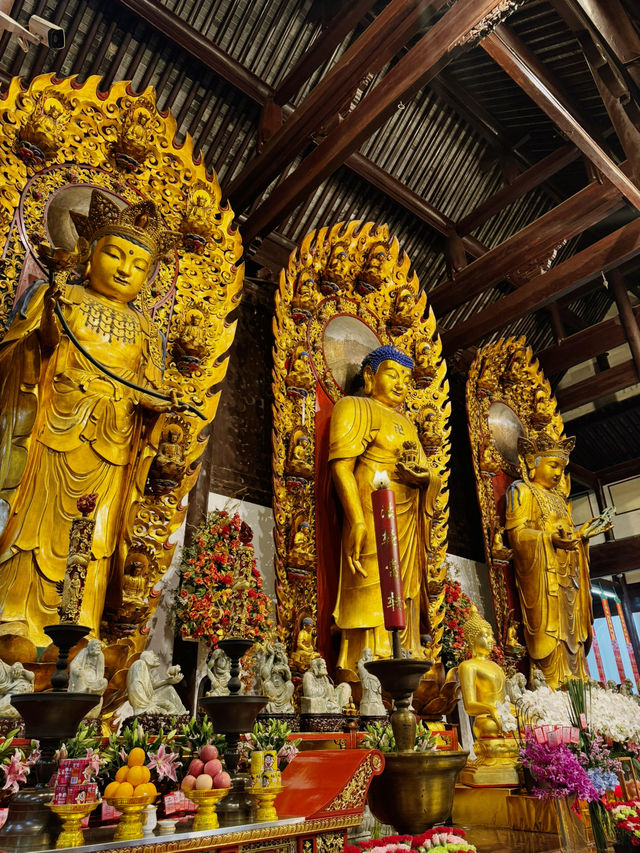 🛕Longhua Temple — วัดไวรัลที่ชาวไทยไปเยือนSHแนะนำ