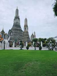 Wat Arun – The Temple of Dawn That Shines All Day