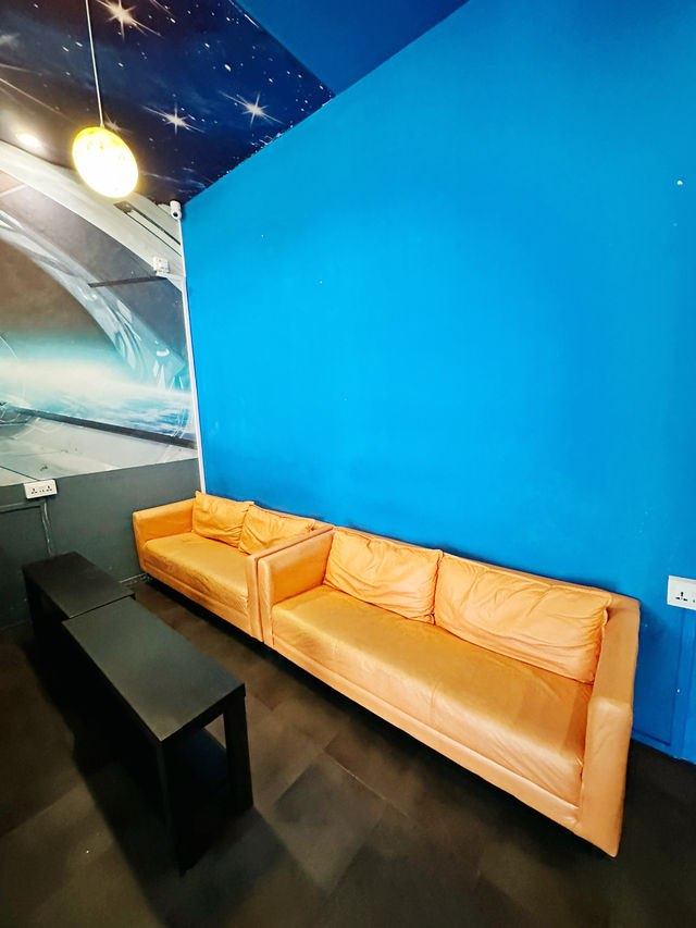 Futuristic Stay at Galaxy Pods, Chinatown
