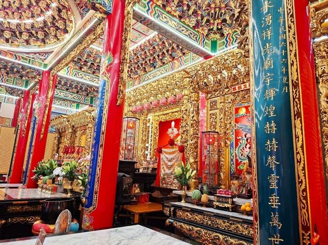 Sanfeng Temple วัดโคมแดง✨️