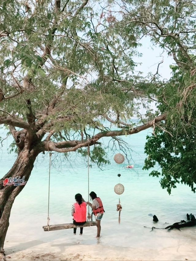 🏝️ เกาะขาม ชลบุรี – น้ำใสไล่เฉด ฟีลมัลดีฟส์เบาๆ
