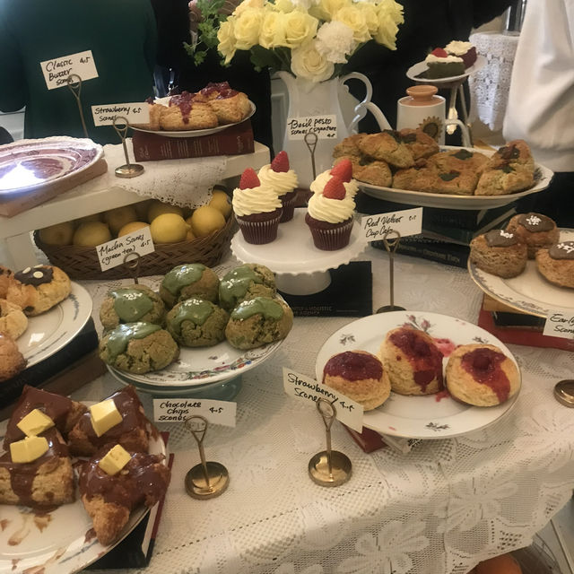 🍰 케이크와 스콘 천국, 연남동 카페 레이어드