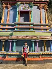 “Batu Caves: A Sacred Journey Just Outside Kuala Lumpur”🕌