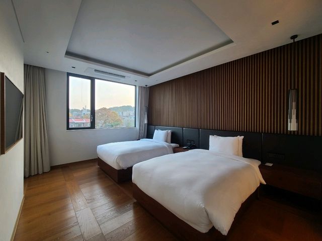 파라스파라 서울 프리미어 팀버 스위트 (히노끼탕, 인룸다이닝, 실내수영장, 야외수영장, 사우나, 조식)