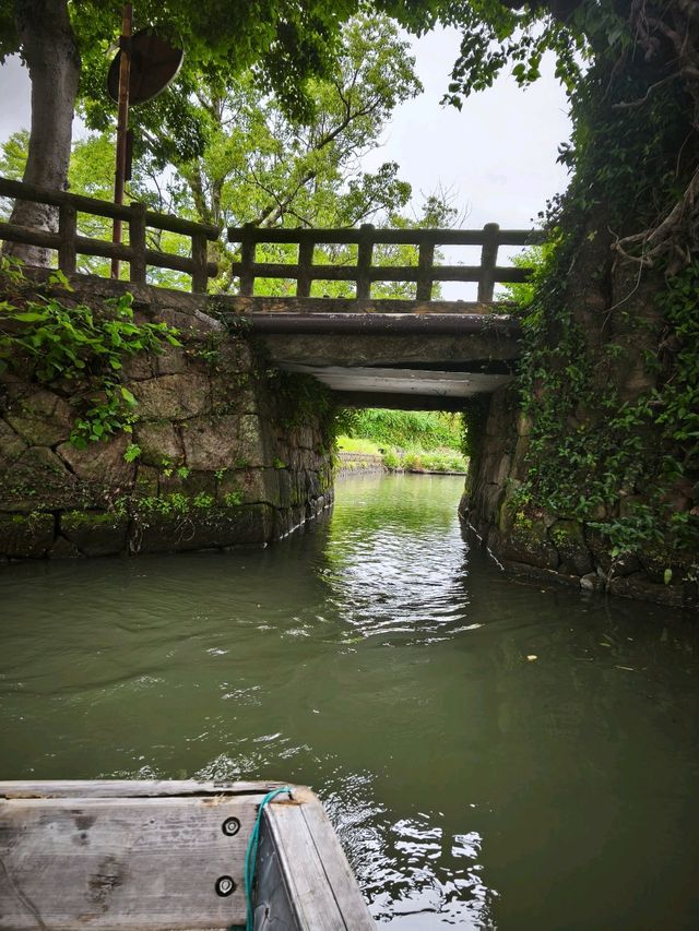 柳川真係俾河道環繞嘅一個地方