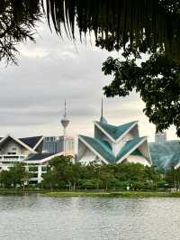 🚣‍♀️🌳 Lake Titiwangsa – KL’s Coolest Lakeside Playground! 🌊🌞