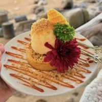  Coming Home Café – ราไวย์ ภูเก็ต