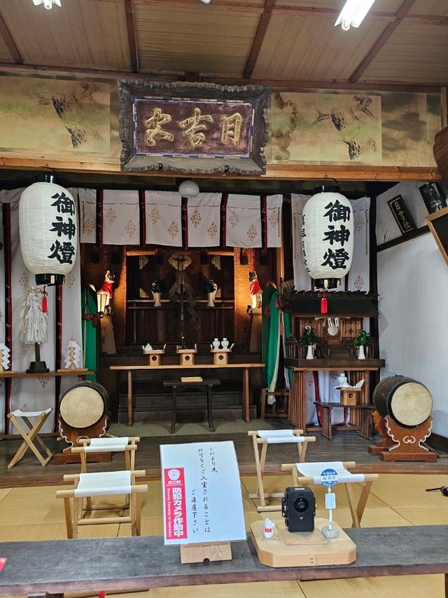 金澤河畔祈願地〔淺野川稻荷神社〕