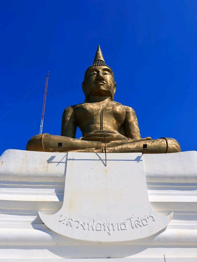 สกายวอล์ค วัดเขาตะแบก ที่เที่ยวชลบุรี