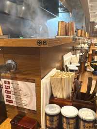 【東京駅 八重洲口】東京ラーメン横丁内の味噌ラーメン専門店、いと井