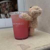 “เช้าชิลล์กับ Rose Latte & ตุ๊กตราหมีจิ๋ว”