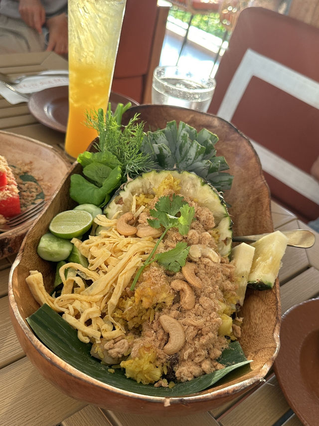 🌊 Horsamut (หอสมุทร) – อาหารไทยรส ริมเจ้าพระยา