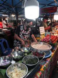 ตลาดนัดรถไฟ ของกินอุดร