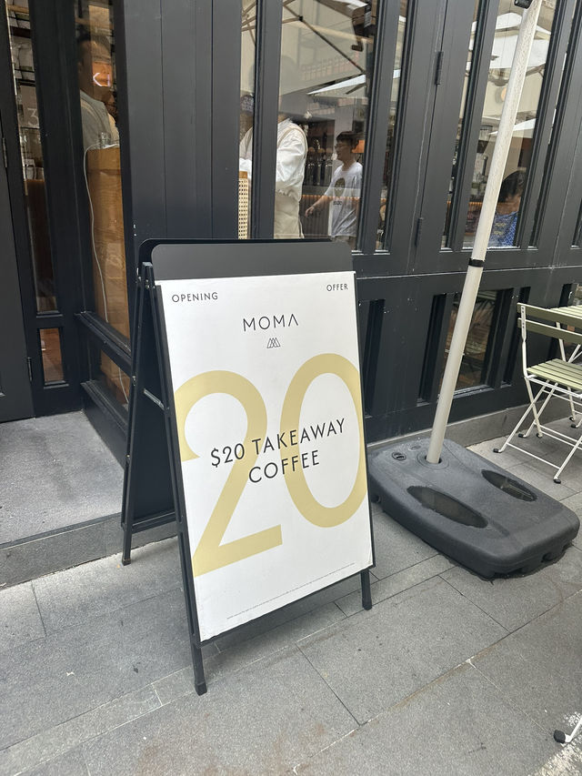 Discovering MOMA Café in Hong Kong 🇭🇰 