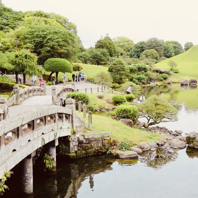 Suizenji Jojuen Garden (水前寺成趣園) – A Miniature Kyoto in Kumamoto** 🌿🎋